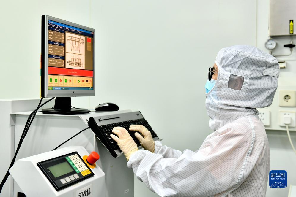 777拉霸游戏